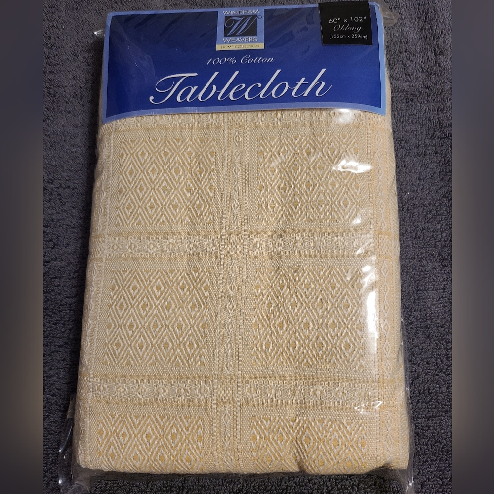 Windham Weavers 100% Cotton Tablecloth - 60"x102" Oblong - Picture 1 of 8